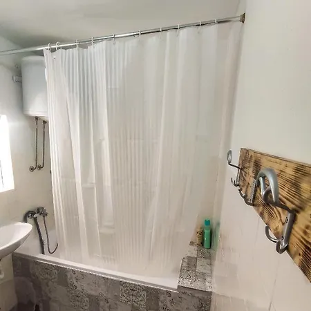 Garden House Apartment