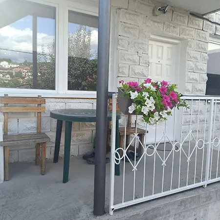 Apartment Garden House *